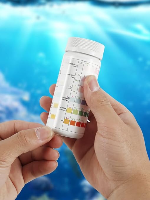 100Pcs Aquarium Test Strips 7 in 1 Fish Tank Test Kit Freshwater Saltwater Aquarium Water pH Test Strips Kit for Total Hardness Nitrate Nitrite Free Chlorine Carbonate pH Value Total Alkali