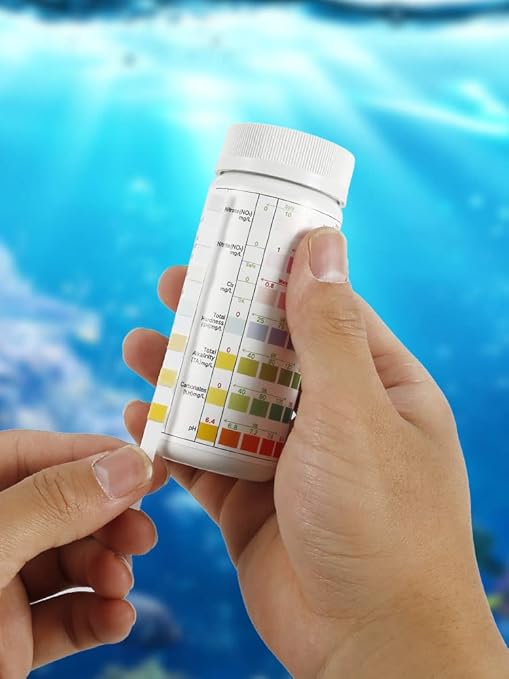 100Pcs Aquarium Test Strips 7 in 1 Fish Tank Test Kit Freshwater Saltwater Aquarium Water pH Test Strips Kit for Total Hardness Nitrate Nitrite Free Chlorine Carbonate pH Value Total Alkali