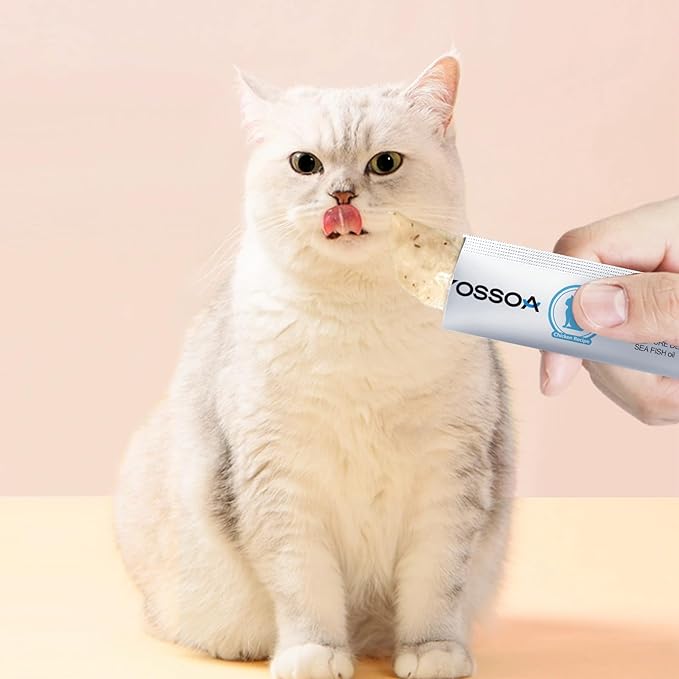 100Tubes Cat Treat Snack Wet Lickable Squeeze Stick Lickable Treats for Dogs & Cats Squeezable Creamy Purée Cat Snack Chicken Lickable with Multivitamin Lickable pet Treats Healthy Grain-Free