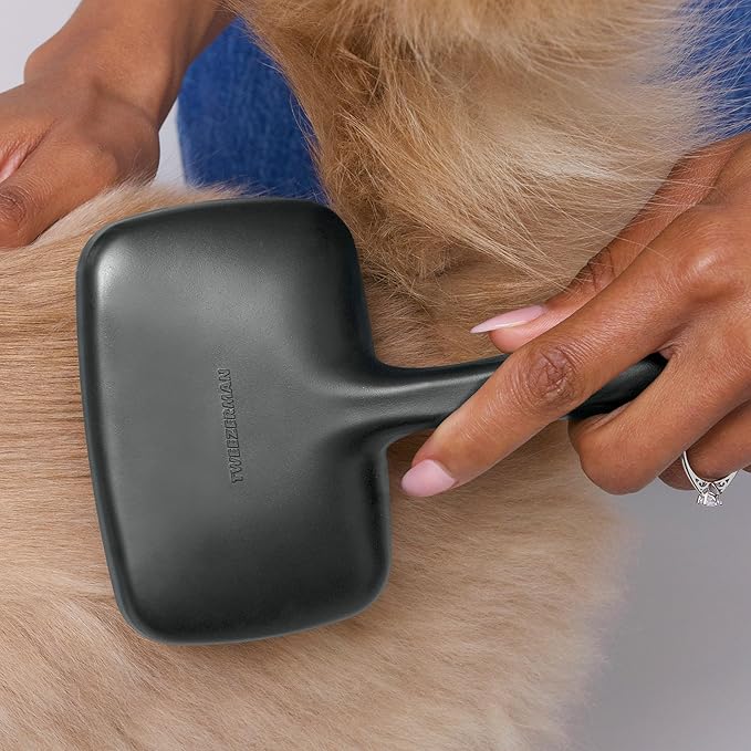 Tweezerman Dog and Cat Slicker Brush for Large Pets, Grooming Brush with Coated Bristles to Prevent Scratching and Ergonomic Handle